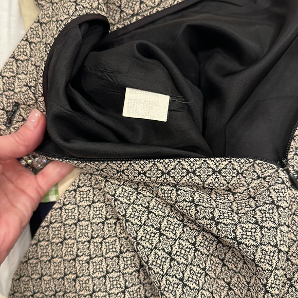 Henri Bendel Skirt NWOT Vintage Gorgeous tan and black pattern - fully lined - Picture 9 of 12